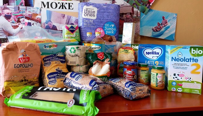 В Україні в усіх областях роздаватимуть продуктові набори: хто може подати заявку