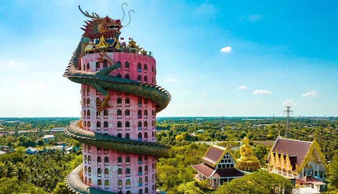 Внутри зверя: как выглядит знаменитая дракона Башня в Таиланде, видео