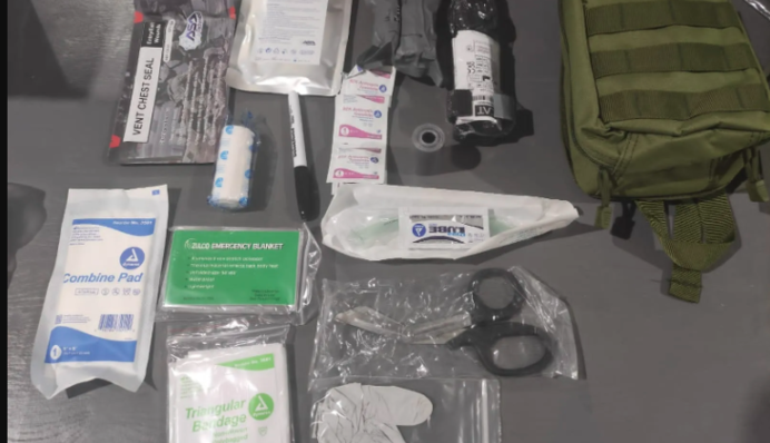 У Львові зникла партія гумдопомоги  з аптечками для ЗСУ від американських волонтерів: фото