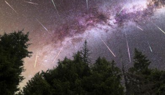 Українці зможуть побачити метеорний дощ Персеїди: коли буде пік зорепаду