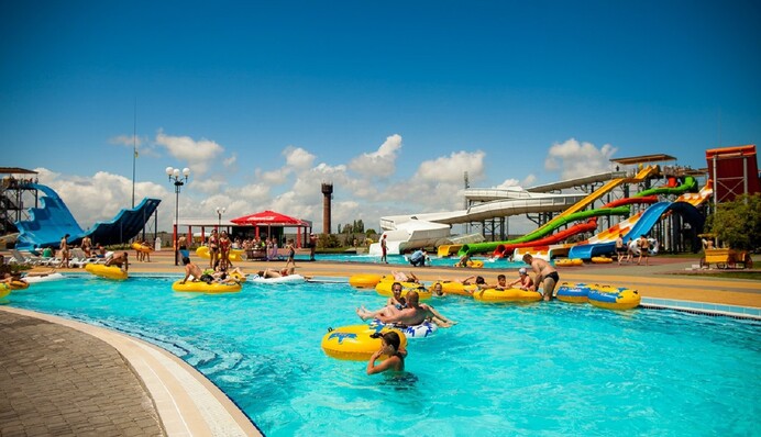 Отдых с детьми: где сейчас в Украине работают аквапарки
