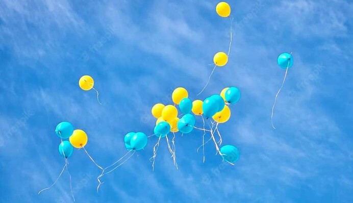 З Днем української державності! Яскраві листівки, вірші та смс-привітання