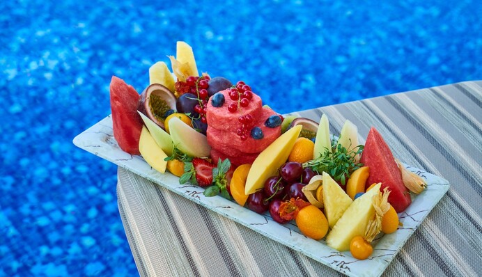 Как питаться, чтобы лучше переносить жаркую погоду: советы врача