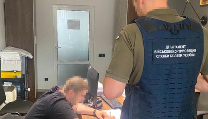 Воевали на диване? СБУ разоблачила чиновников Нацгвардии, выписавших себе миллион боевых премий, фото