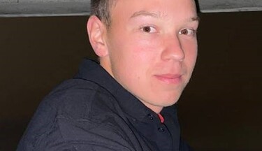 Сын экс-нардепа, предложившего не выпускать украинцев за границу, катается по миру: фото