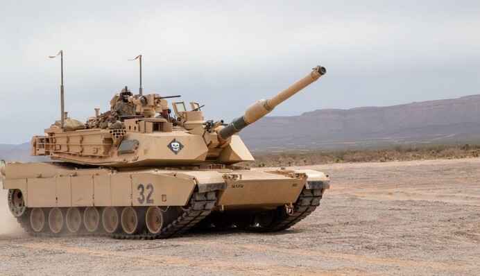 США официально одобрили отправку танков Abrams в Украину: когда прибудет первая партия