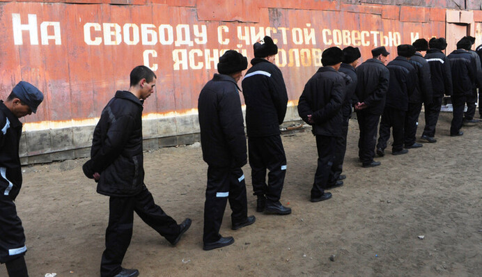 Російських зеків масово відправляють на фронт: виняток лише для однієї категорії