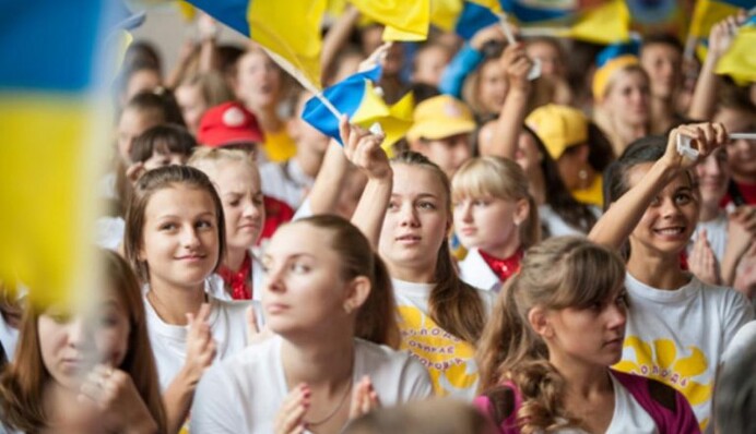 День молоді 2023: історія і традиції святкування в Україні і світі