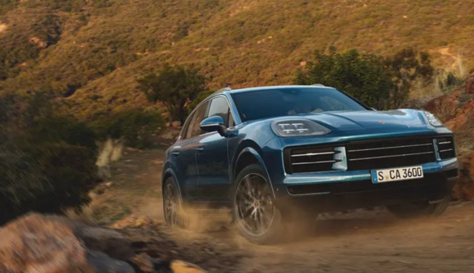 Надежные и комфортные: названы десять лучших внедорожников 2023 года