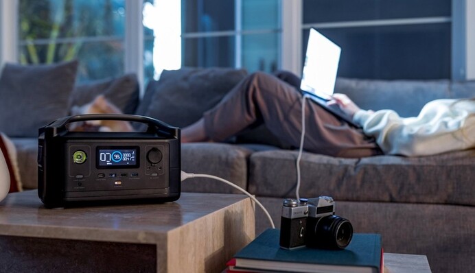 Готовимся к блэкаутам: какие приборы приобрести уже сейчас, пока не взлетели цены