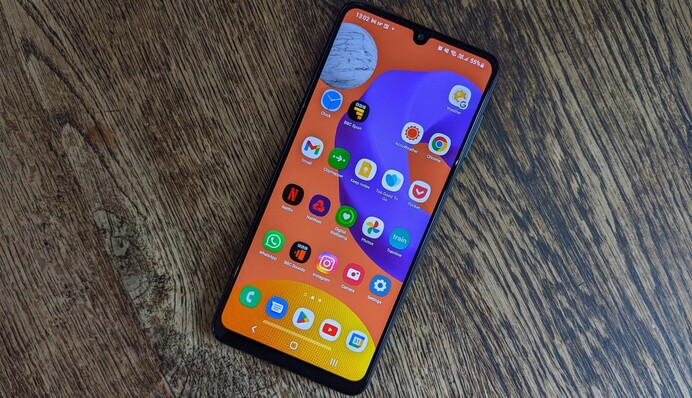 Что делать, если смартфон не разбился при падении: полезные советы