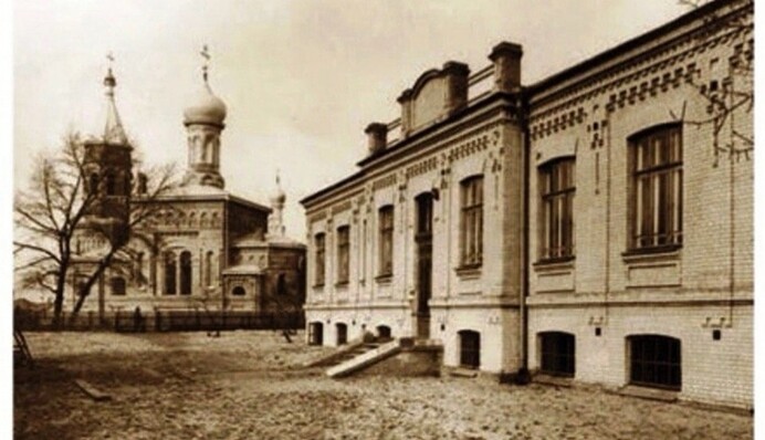 На початку ХХ століття тут було 6 тисяч жителів: архівні фото Труханового острову у Києві