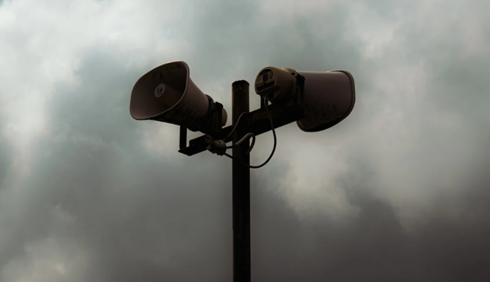 Україною стрімко поширилася  повітряна тривога: названо причину