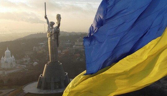 Україна відзначатиме День Прапора і День Незалежності: чи будуть вихідні і довгий вікенд