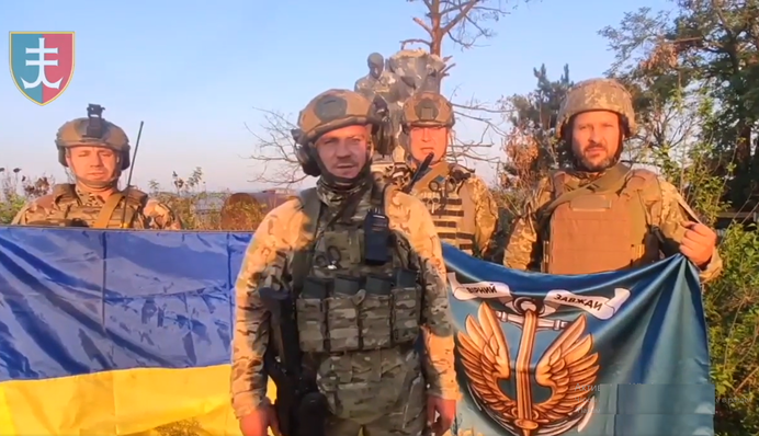 Українські морпіхи показали, як звільняли  Урожайне на Донеччині: окупанти в паніці тікали, відео