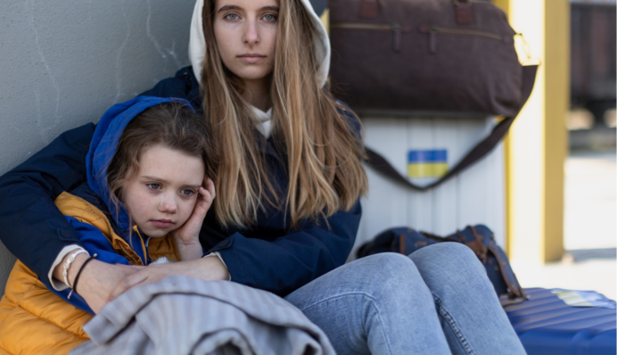 Названо два міста, з яких з лютого 2022 року виїхало за кордон найбільше українок