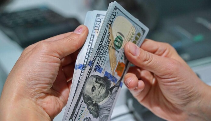 Проміняла честь на хабар: посадовицю ТЦК на Львівщині затримали на "гарячому"