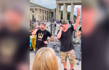 "Хотите жить – сдавайтесь": украинские музыканты записали мощное обращение к оккупантам, видео