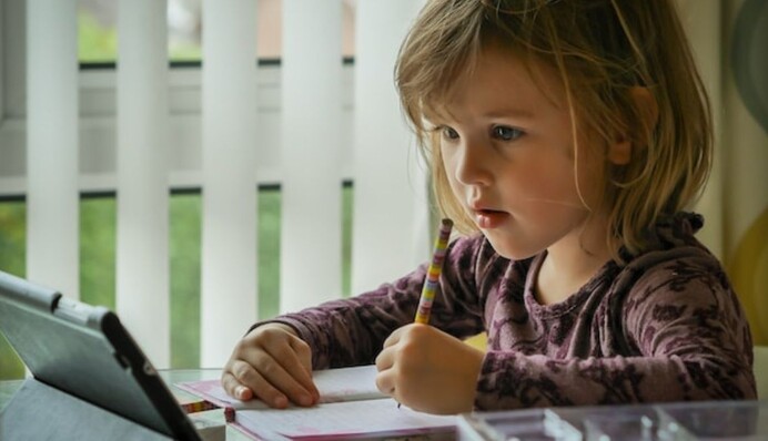 Як допомогти дитині пристосуватися до садочка або школи: поради для батьків