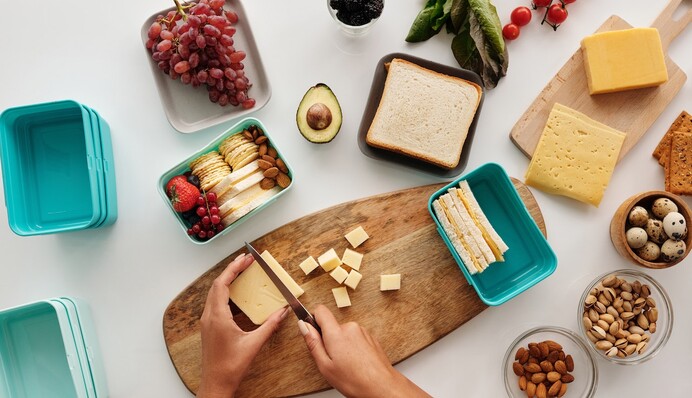 Що покласти дитині в ланч-бокс: ідеї смачних та корисних перекусів
