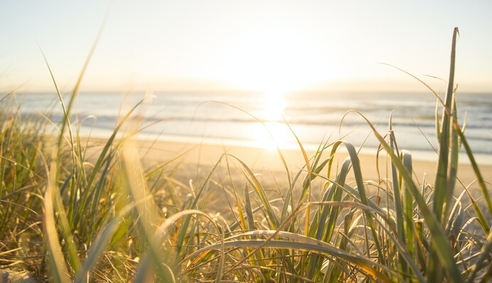 Україну накриють субтропічна спека, грози та град: де чекати 