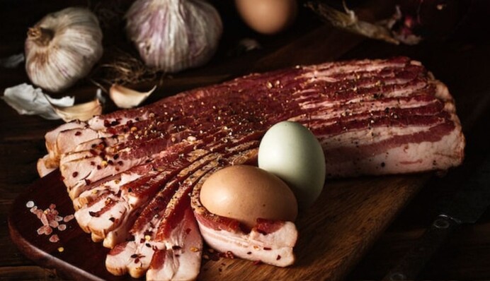 Продукт довгожителів: дієтолог розповіла про користь сала