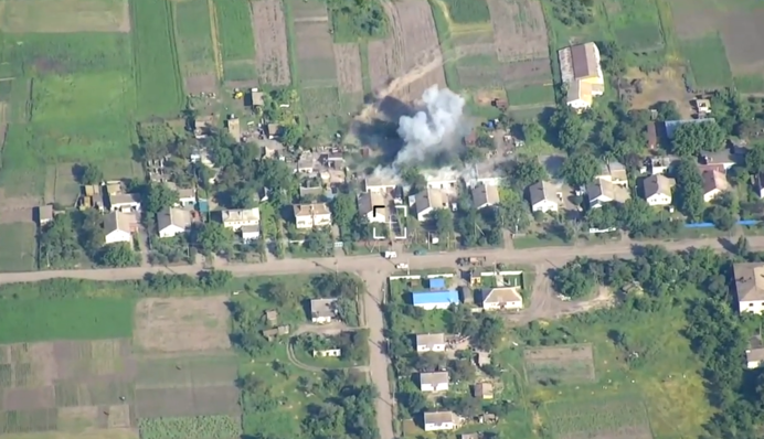 ЗСУ знищили на Луганщині рідкісну російську станцію РЕБ: відео удару