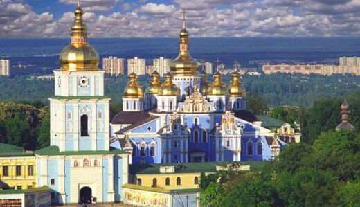 Праздники сдвинулись, но не все: ПЦУ перешла с 1 сентября на новый календарь