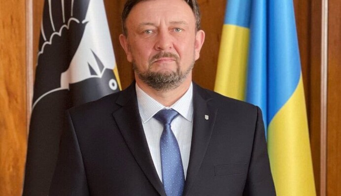 Зеленский уволил главу РГА, пришедшего на работу пьяным: что о нем известно