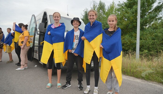 Найменшій - 2 рочки, найстаршій – 16 років: в Україну з Росії повернули ще 11 дітей, фото