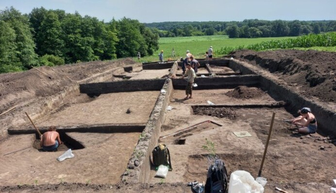 Під Києвом знайшли поховання часів Середньовіччя: чим унікальна знахідка, фото