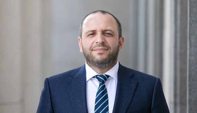 Умеров идет на замену Резникову: что известно о новом вероятном министре обороны