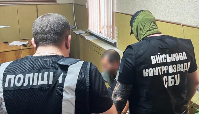 Намагався уникнути служби за 1500 доларів: на Миколаївщині затримали ухилянта, деталі
