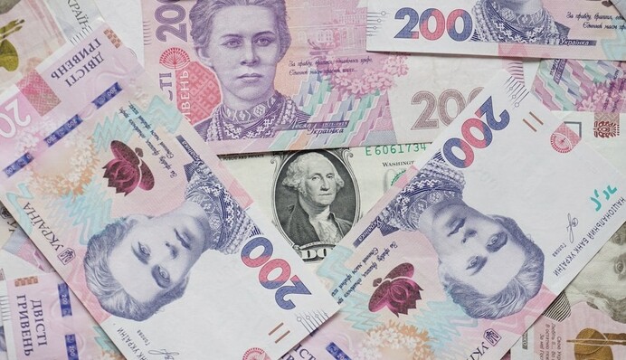 В Україні деяким категоріям громадян повернуть виплати: кого це торкнеться