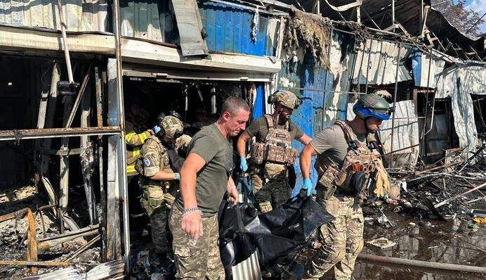 Среди погибших в Константиновке есть ребенок: новые кадры и подробности удара по Константиновке