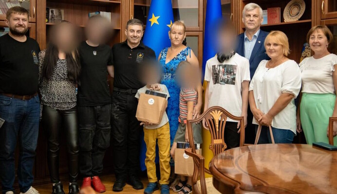 В Украину вернулись еще 9 детей: что о них известно, фото