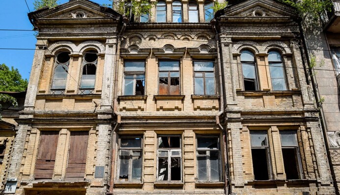 Знаменитая усадьба Мурашко станет жилым домом: как выглядит историческое здание сейчас, видео