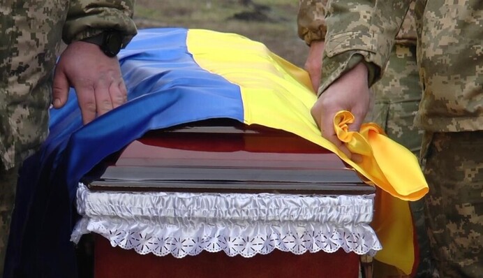 Остання дорога додому: в Україну повернули тіла 51 загиблого захисника