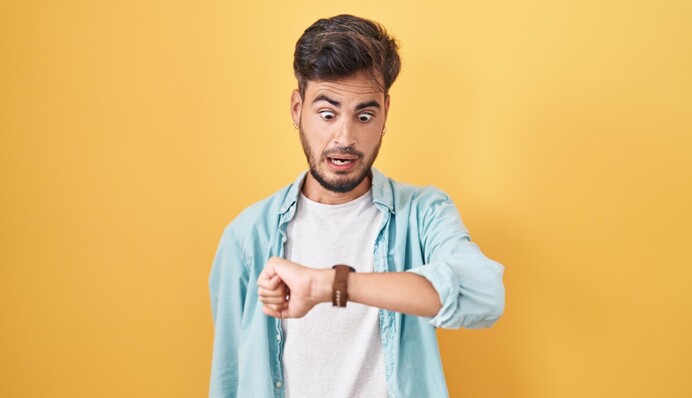 Пунктуальність – це не про них: три знаки Зодіаку, які завжди запізнюються