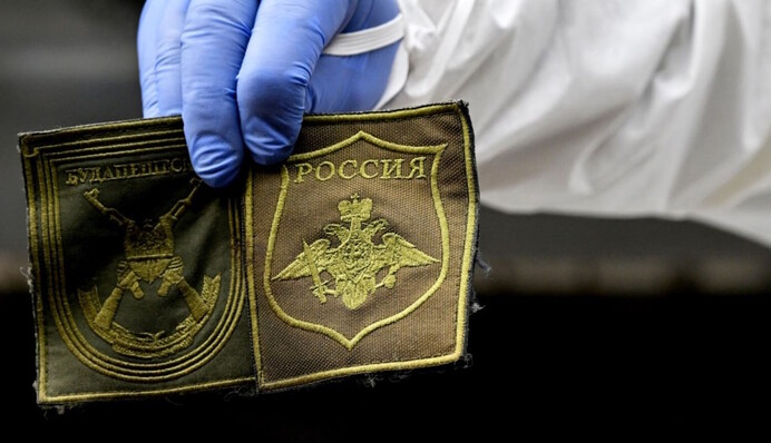 Наконец-то признали потери? В России заказали 230 тысяч удостоверений для семей погибших