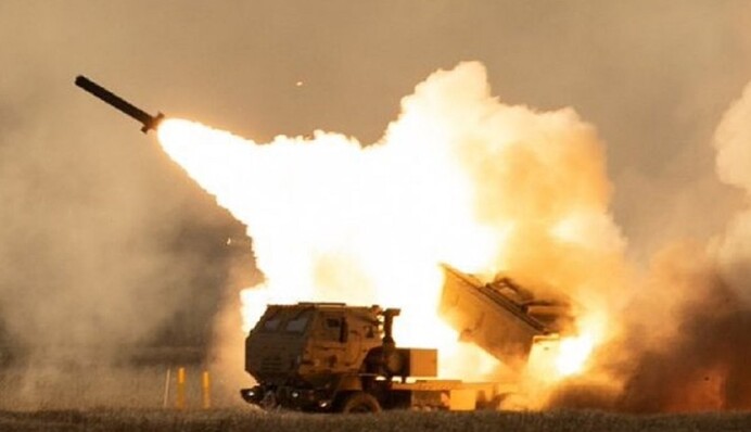 HIMARS присоединился к совещанию: появилось видео удара по штабу окупантов на Херсонщине