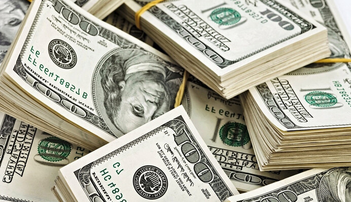 Удача будет на вашей стороне: в октябре четырем знакам Зодиака повезет с деньгами