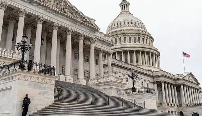 Никакой помощи Украине? В США одобрили временный бюджет на 45 дней