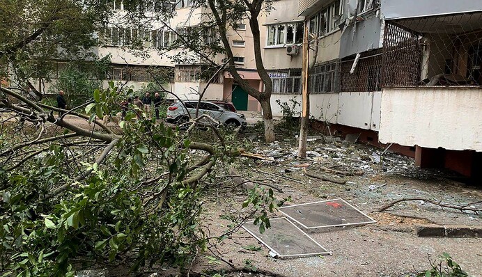 Херсон пережив ще одну жахливу ніч: кадри наслідків ударів по житлових будинках