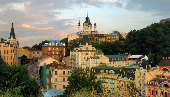 Лише церква і млин: як виглядав Андріївський узвіз у Києві на малюнку друга Шевченка