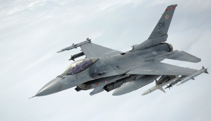 Коли пілотів ЗСУ почнуть тренувати на F-16: в США озвучили дату