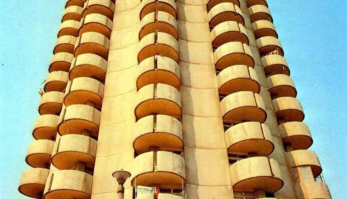 Был визитной карточкой Оболони: как в Киеве возводили экспериментальный дом-ромашку, фото