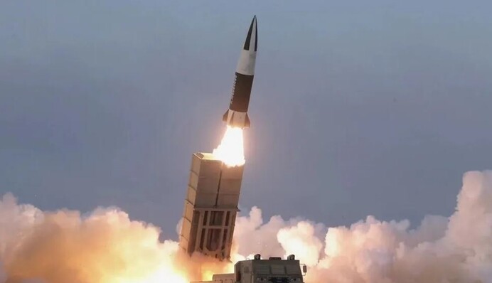 Это могла быть ATACMS: в сети показали боеприпасы с места "бавовны" в Бердянске, фото