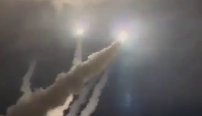 Одновременно 6 ракет: появилось впечатляющее видео запуска ATACMS по оккупантам