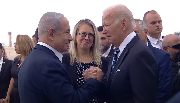 Байден прибув до охопленого війною Ізраїлю: відео  і подробиці візиту